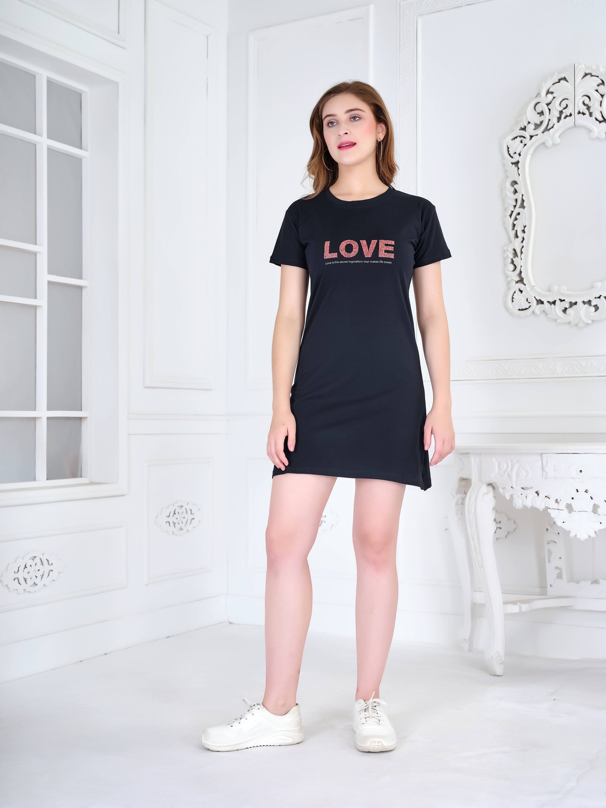 Classic Love Long Top