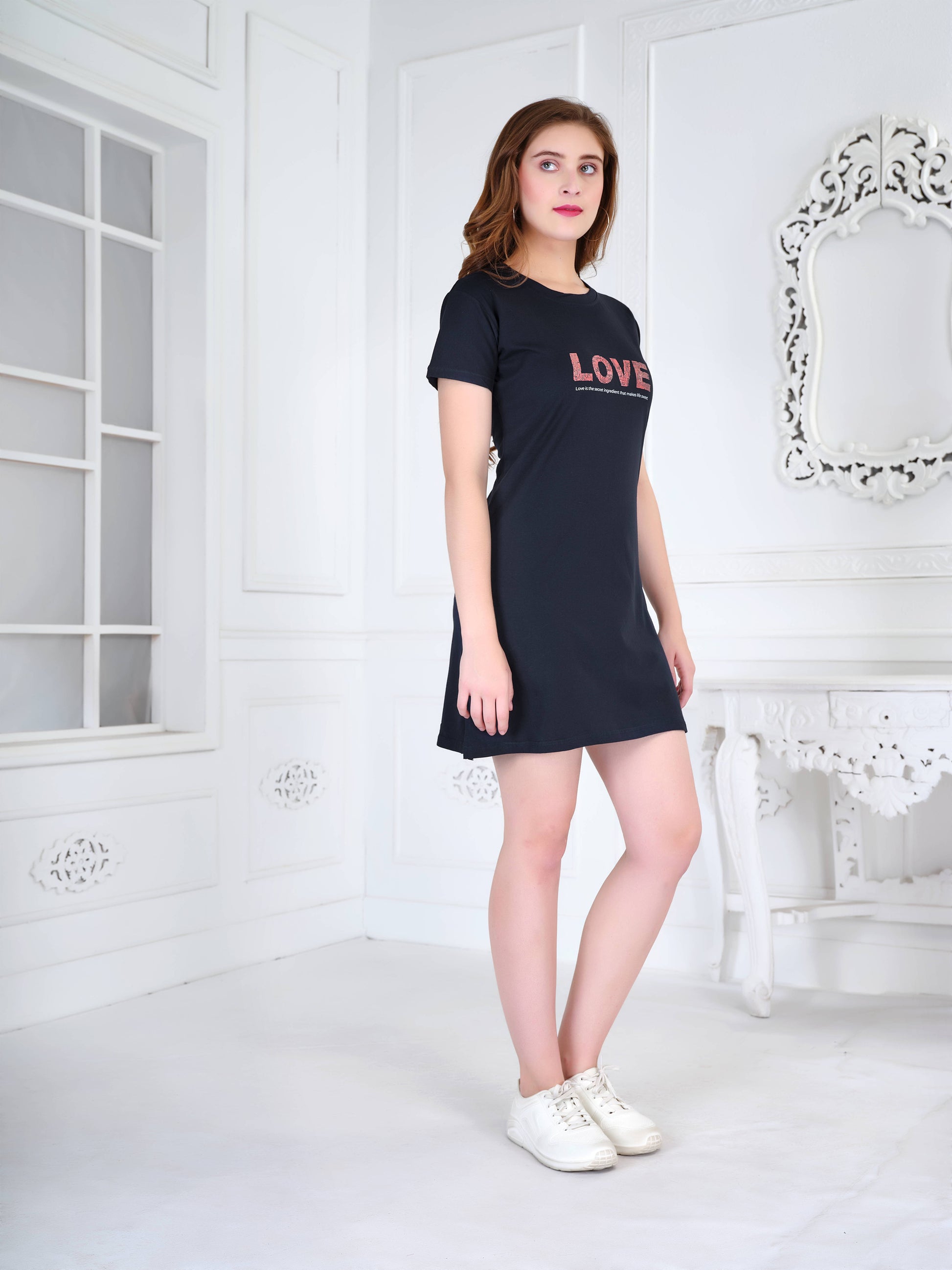 Classic Love Long Top